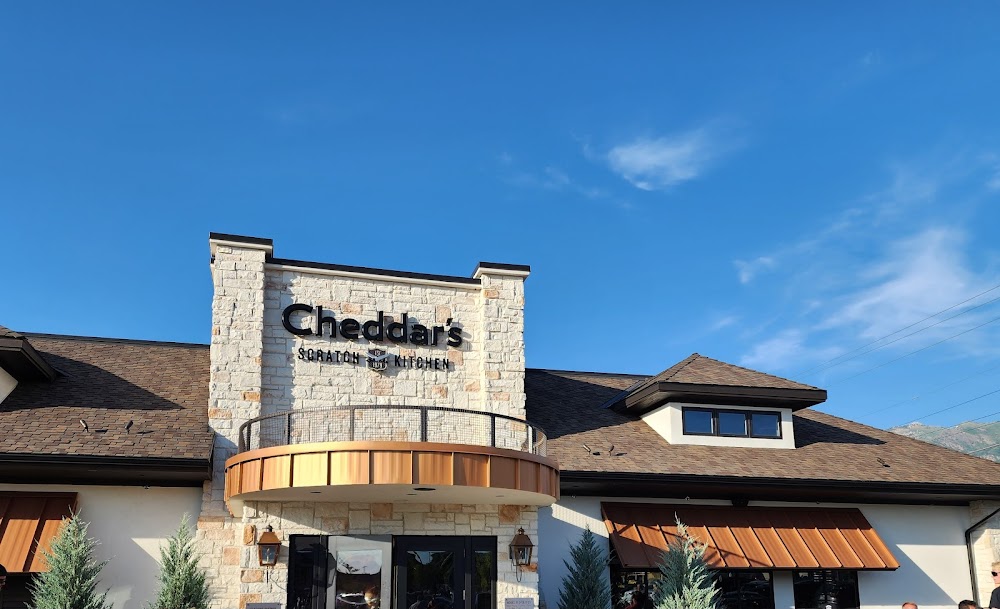 Cheddar’s Scratch Kitchen